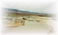 Figura 1 - Assoreamento do leito do rio Jequitinhonha, próximo a cidade de Coronel Murta